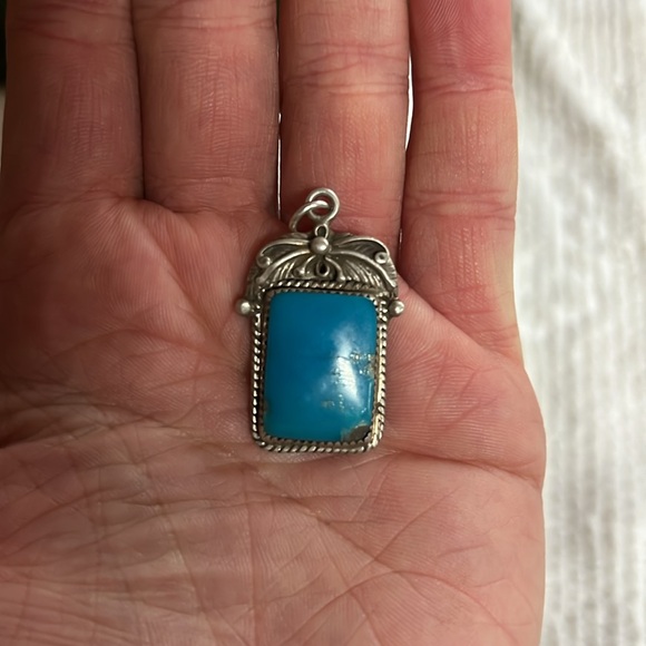 Beautiful Turquoise Pendant Signed MW Sterling Silver Antique Native American - Picture 3 of 6